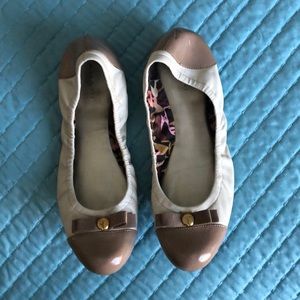 Tahari Gibson leather flats